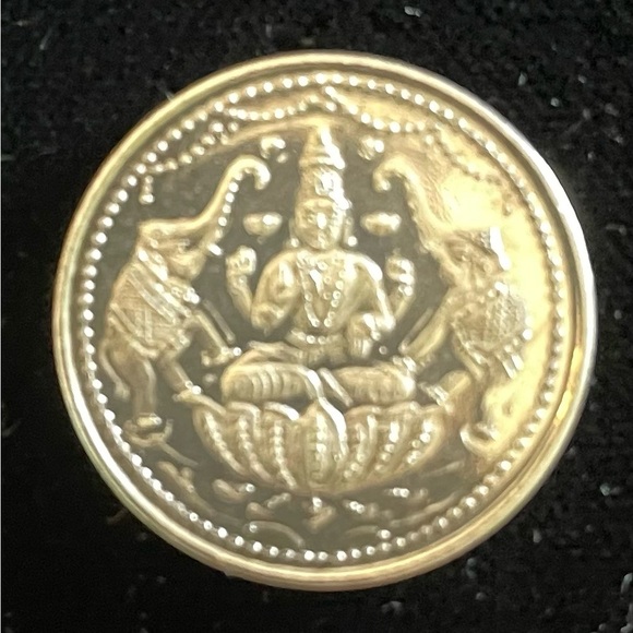 Sterling Silver Coin with Hindu Prosperity Deity Lakshmi- Made in India - Picture 3 of 6